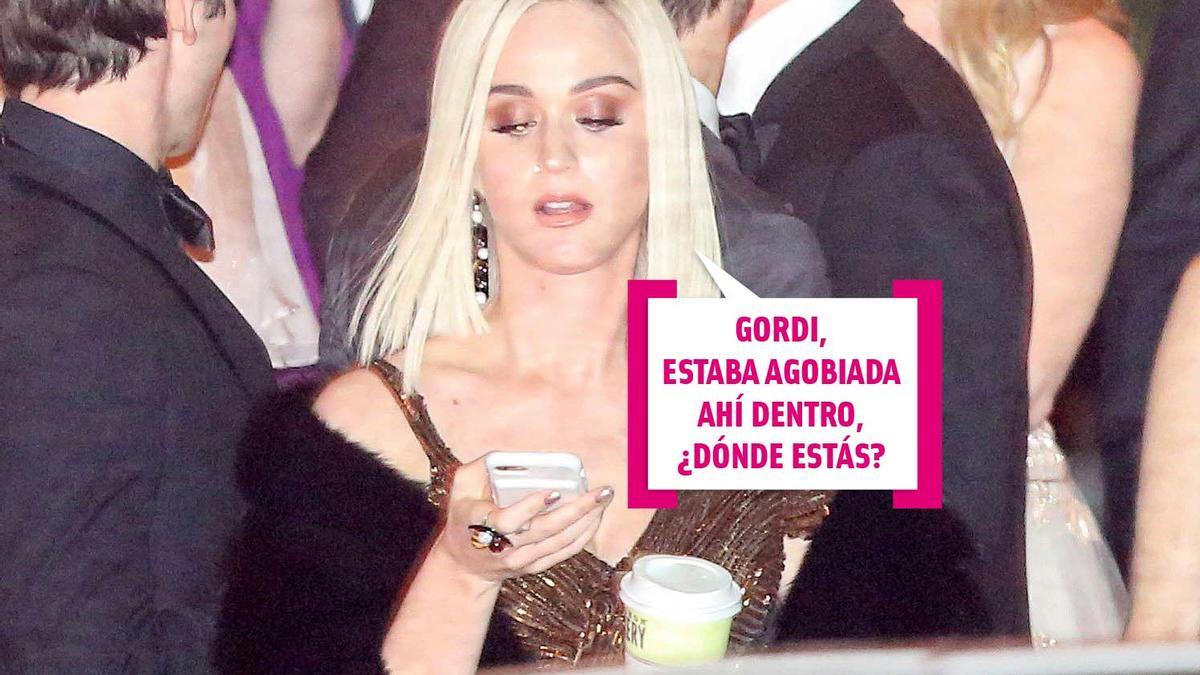 Katy Perry con el WhatsApp