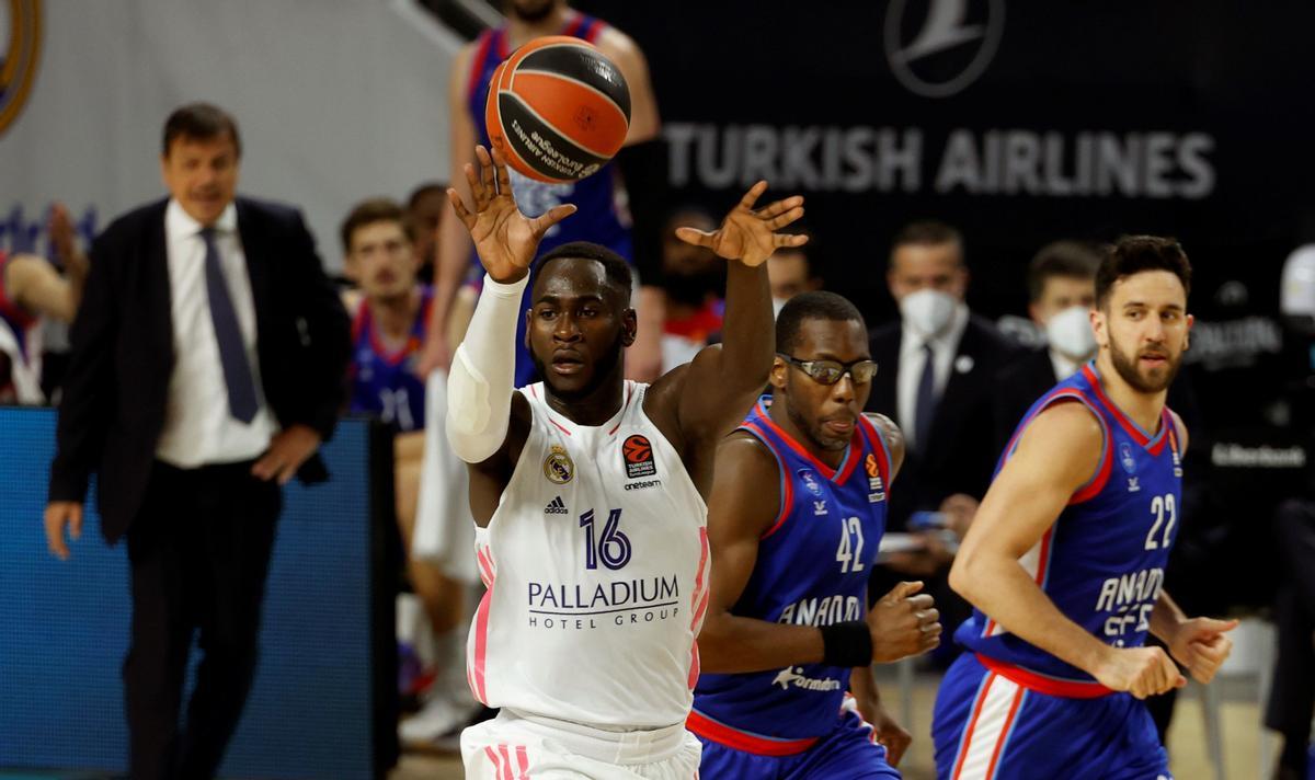 Garuba quiere irse a la NBA esta próxima temporada a pesar de tener contrato con el Madrid