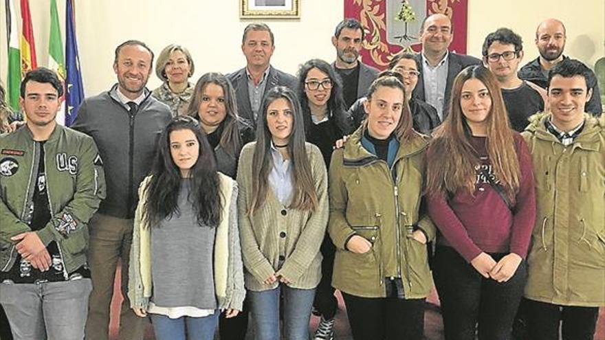 Diez jóvenes se marchan a Italia y Portugal para hacer prácticas en diversas empresas