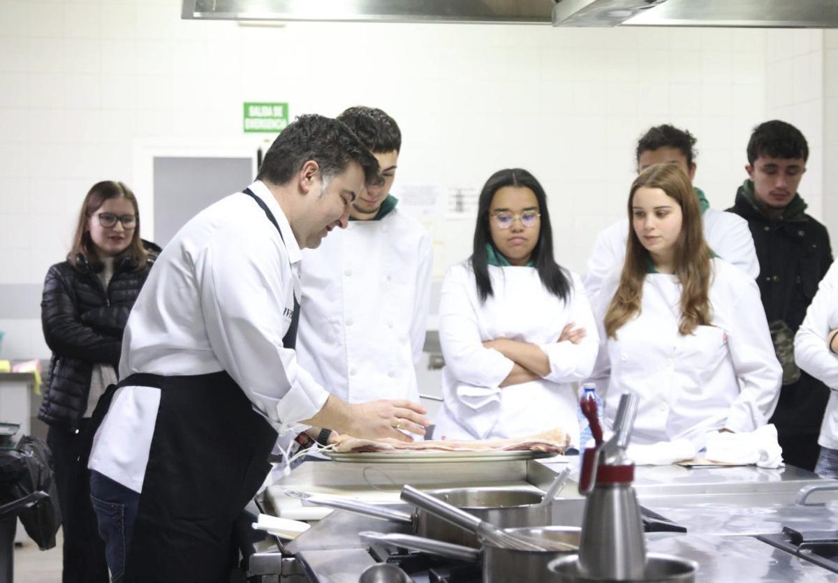 El torrezno de Soria conquista los fogones zamoranos