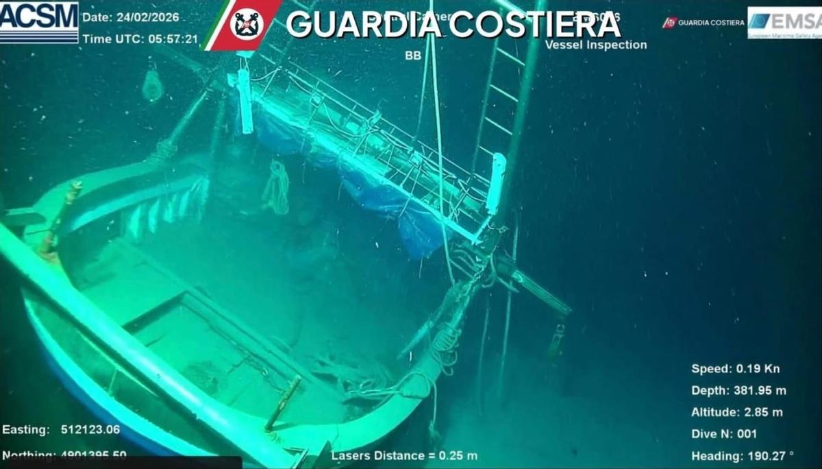Imagen submarina del «Acquario», captada por un robot submarino de la viguesa ACSM