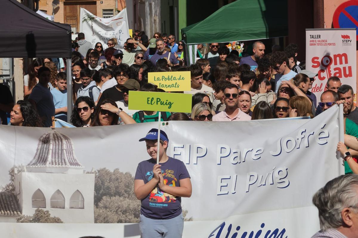 El día grande de la Trobada d’Escoles en Valencià llena Massalfassar
