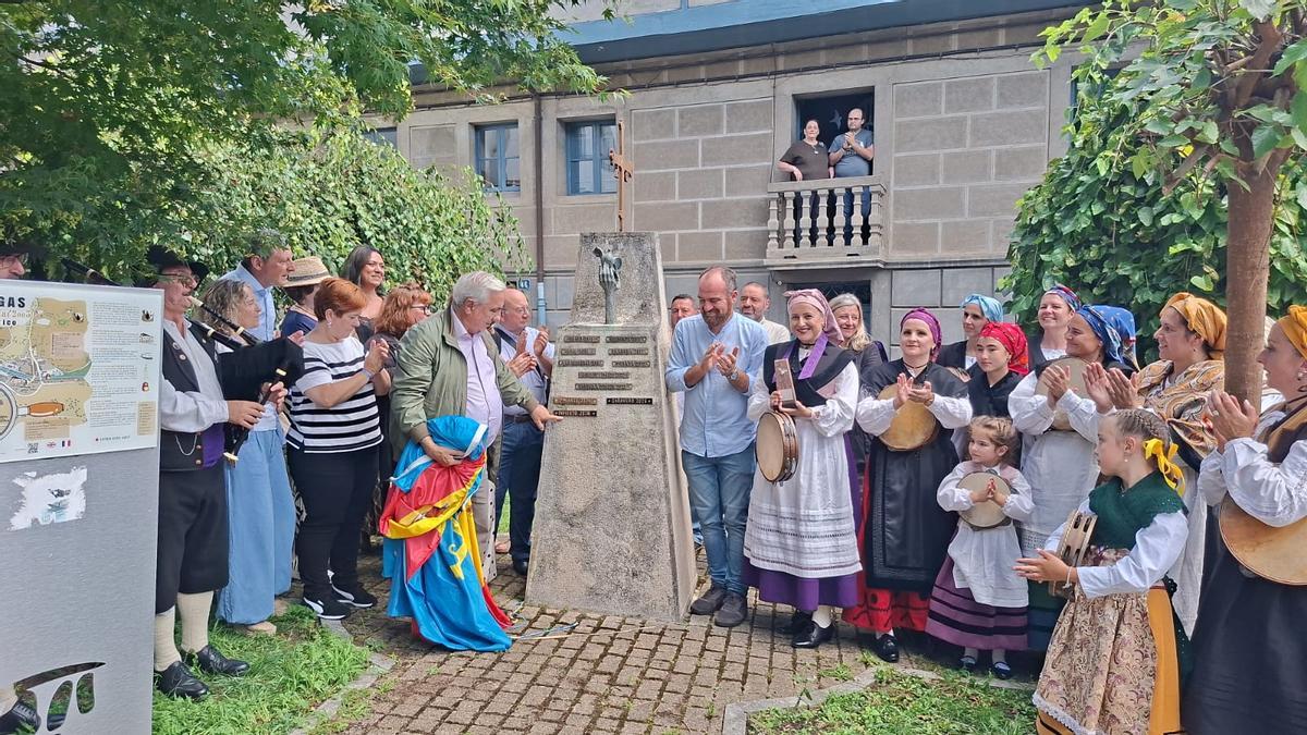 En imágenes: Navelgas celebra el XLIV Día de los Pueblos con un hermanamiento con Infiesto En imágenes: Navelgas celebra el XLIV Día de los Pueblos con un hermanamiento con Infiesto