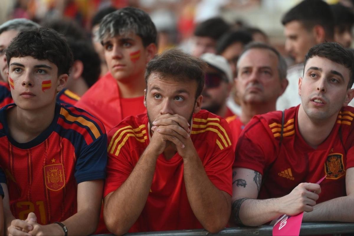 Fotogalería | Así se vive la final del Mundial 2026 en la Plaza Mayor de Cáceres Fotogalería | Así se vive la final del Mundial 2026 en la Plaza Mayor de Cáceres