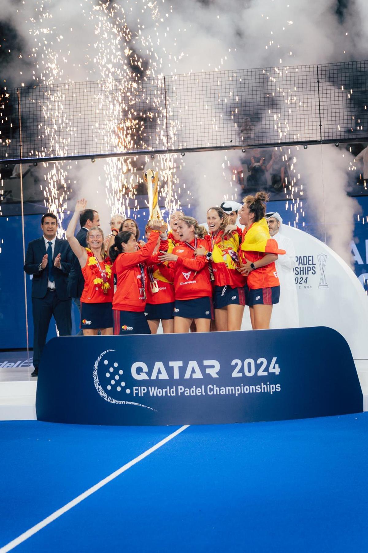 Las jugadoras españolas celebrando el título en Doha