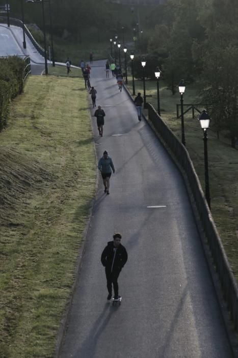 Primer día para poder salir a hacer deporte por tramos horarios en Asturias.