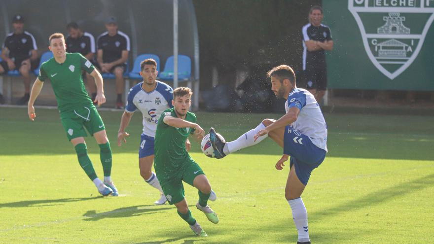 El Elche vence al Tenerife en su tercer partido de pretemporada (1-0)