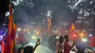 Las calles de Indonesia se llenan de gente para celebrar las victorias de la Selección Española