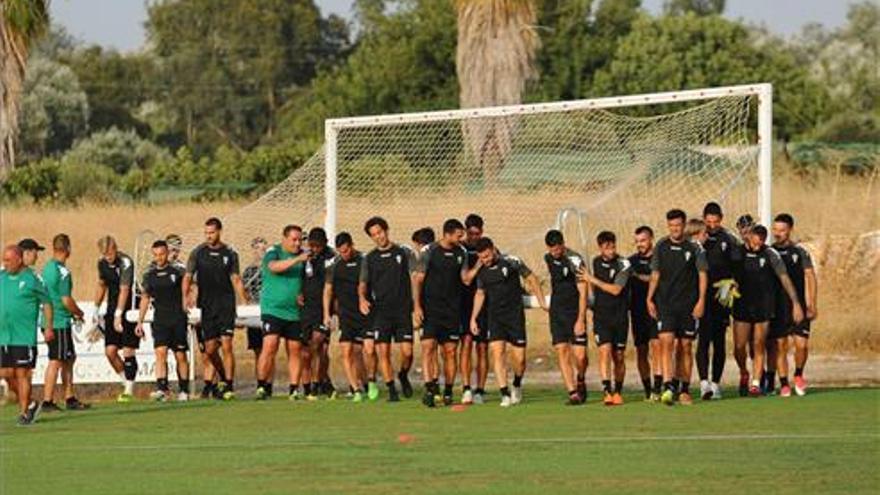 Primer entreno de Sandoval entre aplausos