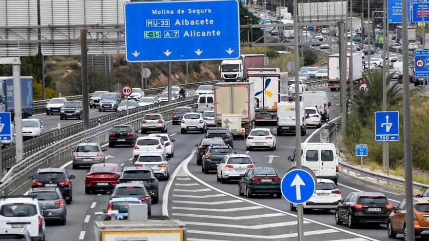 Tráfico prevé casi cinco millones de desplazamientos por las carreteras de la Región este verano