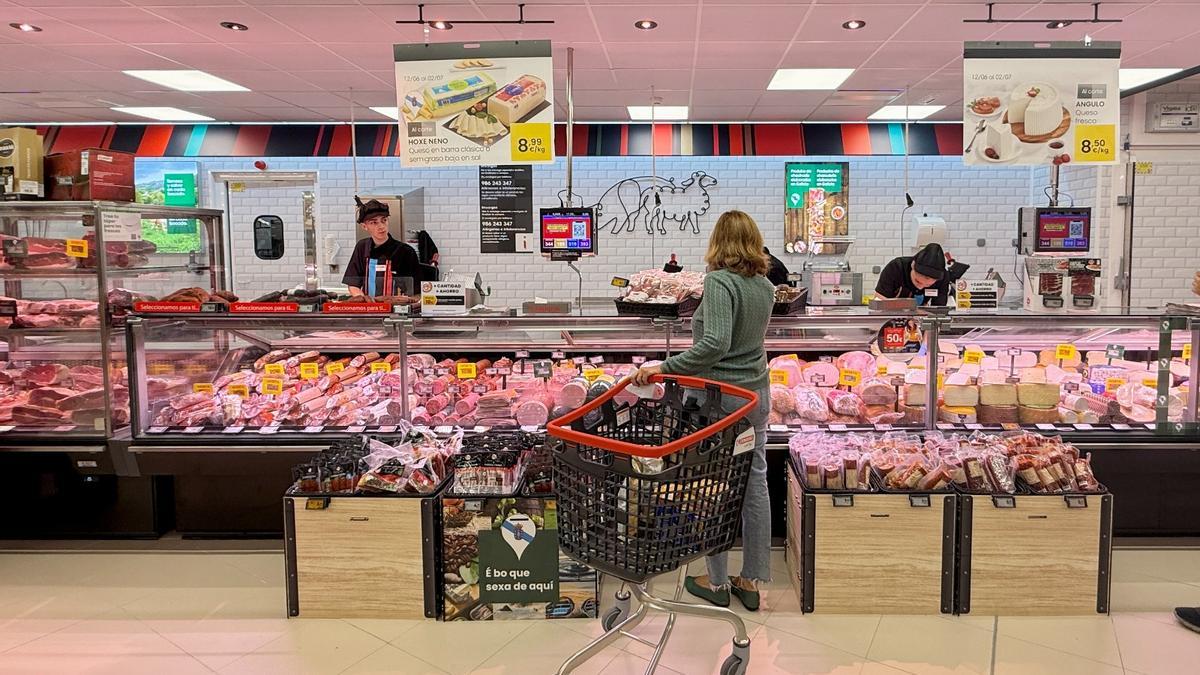Interior de un supermercado.