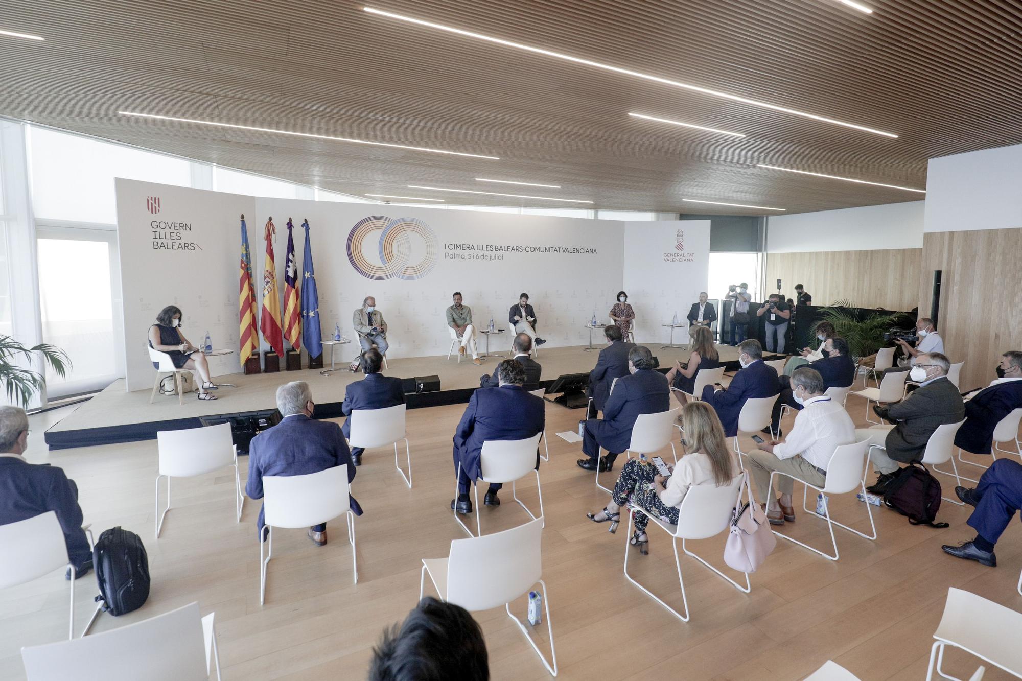La astrofísica y la 'economía azul', primeros proyectos entre Baleares y la Comunidad Valenciana