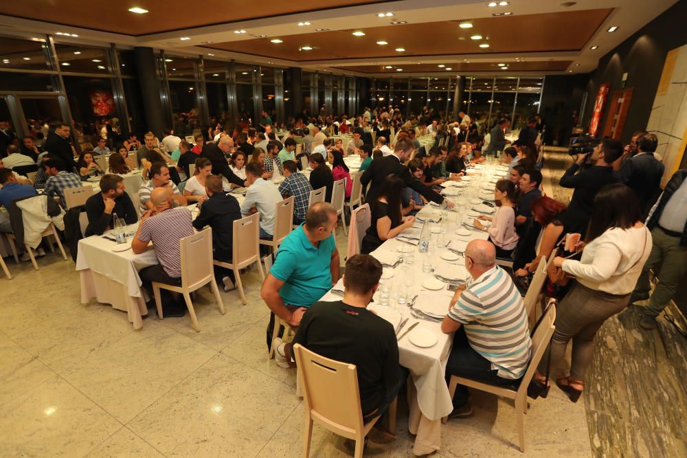 Cena del Valencia Basket con las Peñas