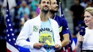 Novak Djokovic homenajeó a Kobe Bryant tras ganar su 24º Grand Slam.
