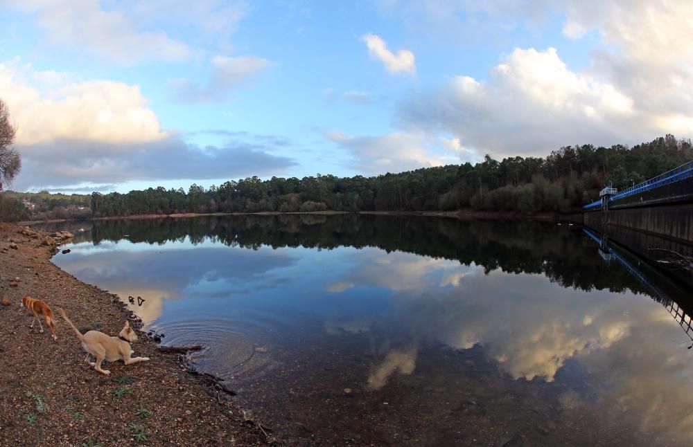 Mejora la ocupación del embalse // Marta G. Brea