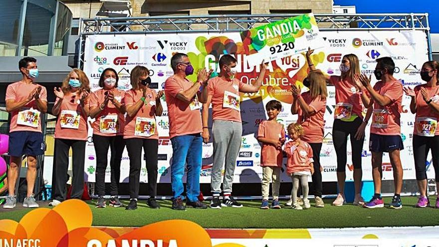 Gandia Más de 2.500 participantes y 9.220 euros de solidaridad en la RunCáncer