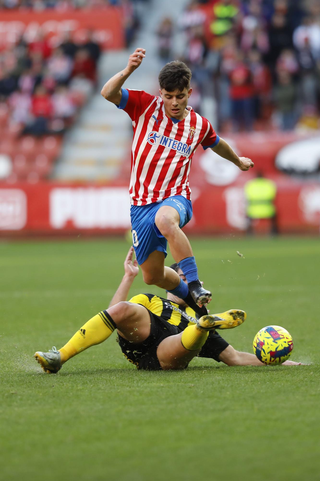 EN IMÁGENES: El encuentro entre el Sporting y el Real Zaragoza