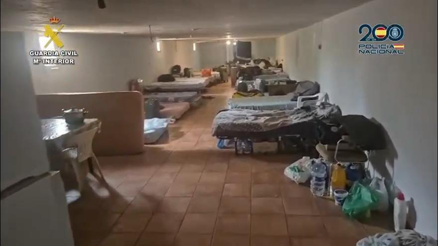 Momento de la operación de la Policía Nacional que ha permitido desarticular una organización criminal internacional que introducía migrantes de manera irregular