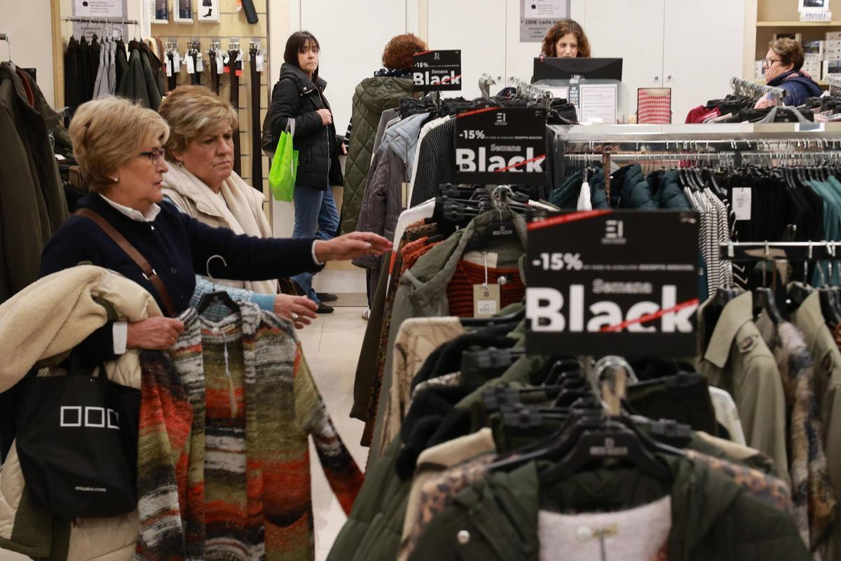 Black Friday en un comercio de la peatonal del Calvario