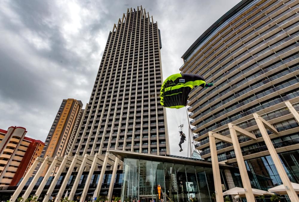 Salto base desde el hotel Bali de Benidorm