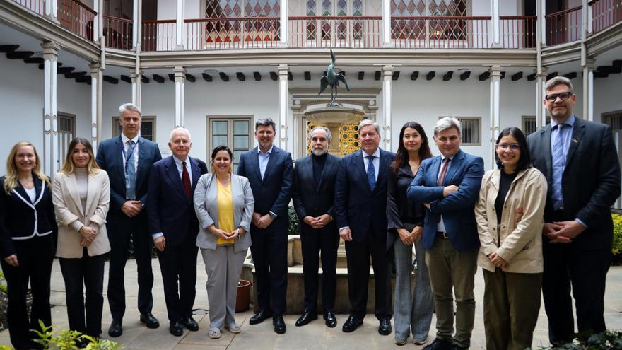 Un ‘notario’ de Lalín en las elecciones de Colombia