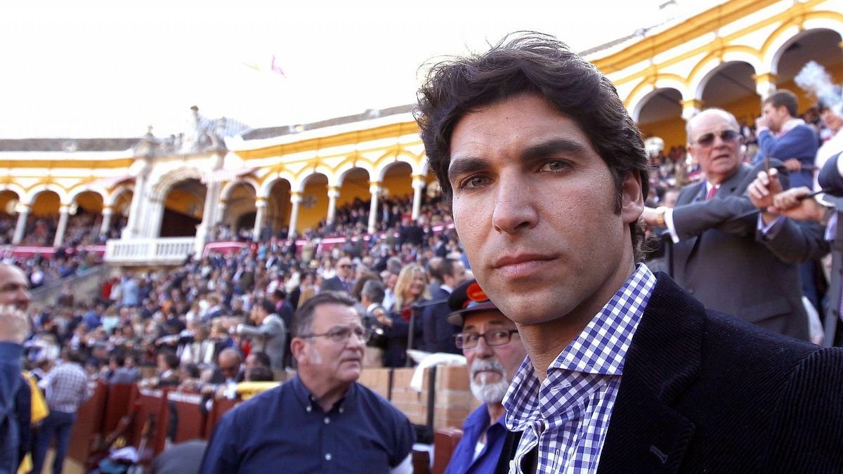 Samatha Vallejo-Nágera da la cara por Cayetano Rivera tras su detención: "Es super pacífico"