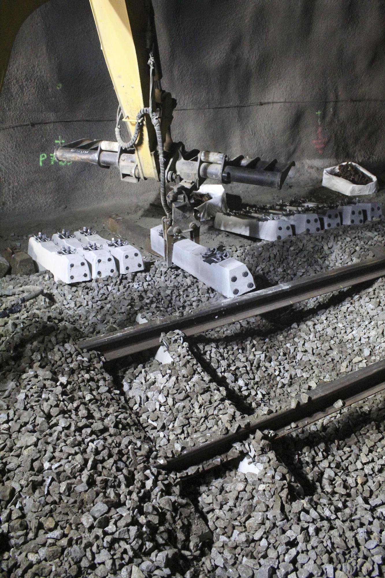 Un tram en obres de la línea de Ferrocarrils a Manresa, per l'adaptació als efectes del canvi climàtic