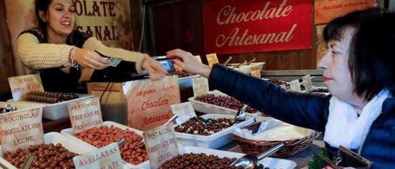 El puesto de chocolate artesanal, uno de los más concurridos.