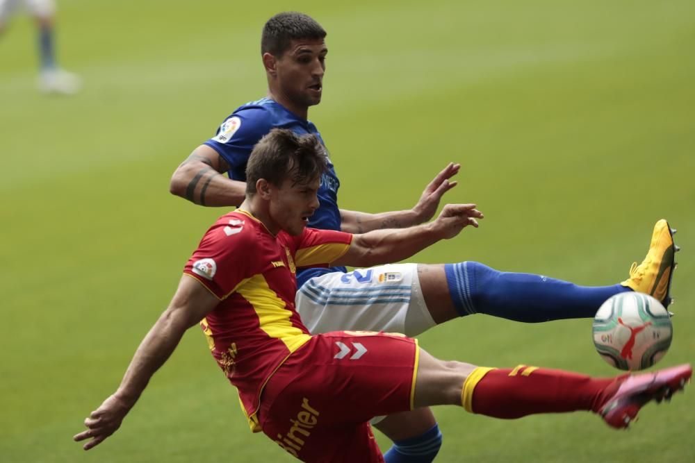 Un lance del Real Oviedo-Las Palmas