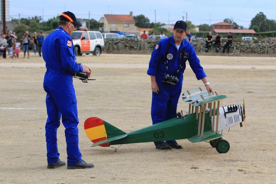 Exhibición de aeromodelismo en Bermillo de Sayago