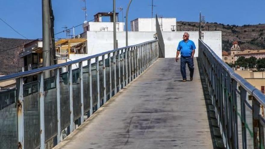 Imagen de la actual pasarela peatonal de Correntías.