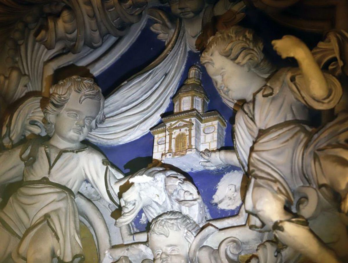 Denuncian el mal estado del camarín de la Virgen de la Victoria