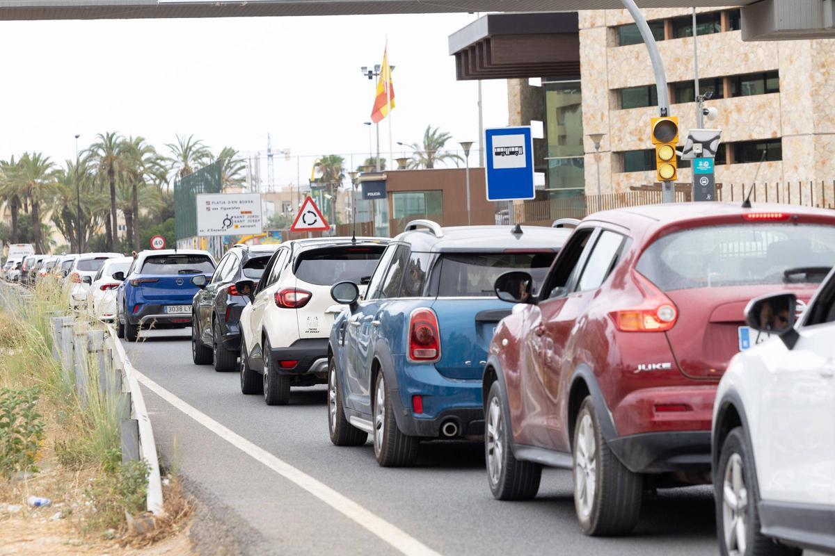 Cars driving through the centre of Ibiza.