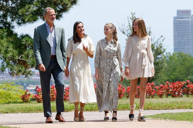 Los reyes de España y sus hijas en los premios Princesa de Girona