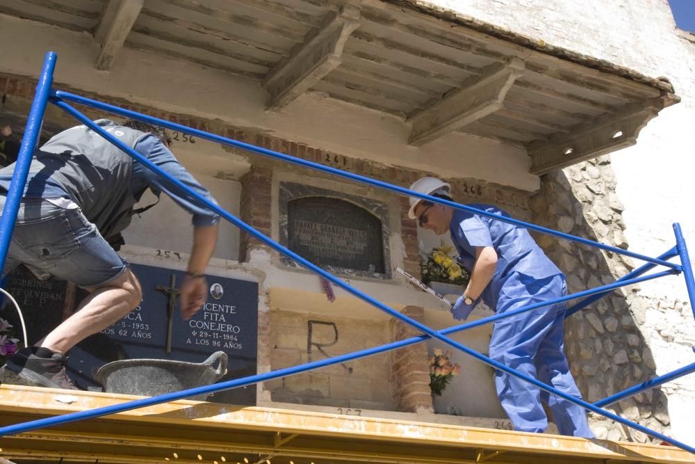 Exhumación fusilados de la guerra civil en el cementerio de Ontinyent