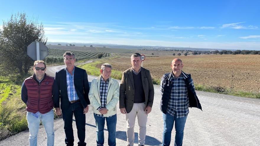 La Junta finaliza la mejora del Camino Real de Écija en La Victoria