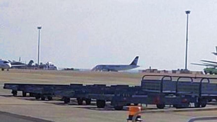 Cuatro tripulantes y tres pasajeros de Egypt Air siguen retenidos en Chipre
