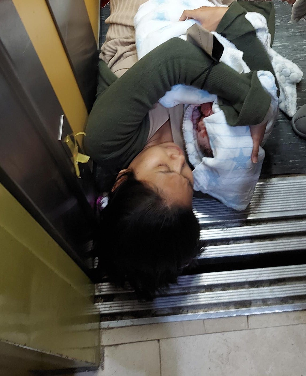 Lian, el bebé que ha nacido en un ascensor de Ibiza