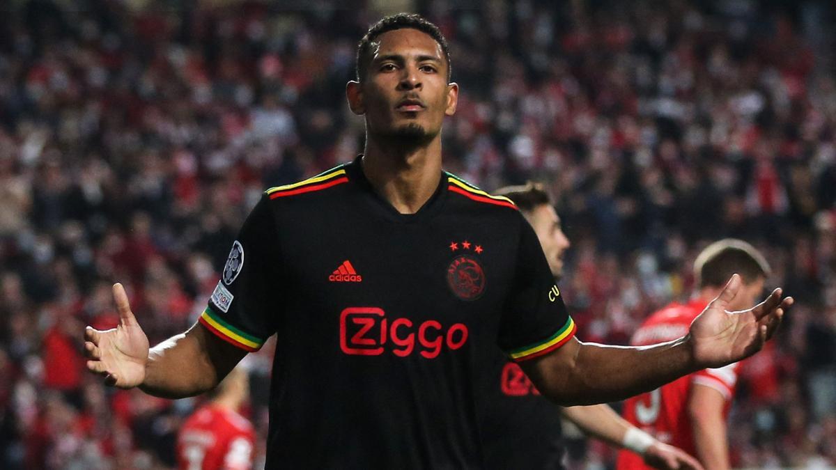 Haller, goleador con el Ajax