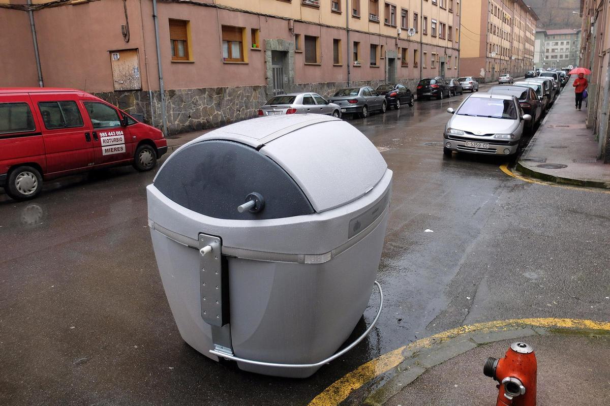 Un contenedor de basura en Rioturbio.