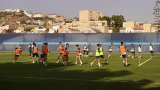 El Málaga CF regresa este martes a los entrenamientos con el Betis en el horizonte