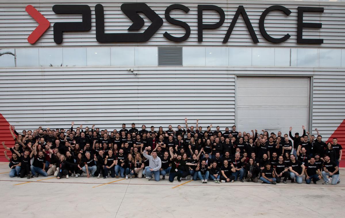 El equipo de PLD Space en la actual sede de la firma en Elche.