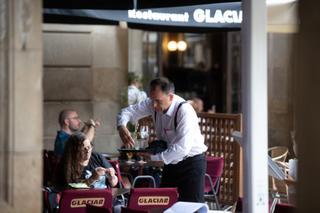 El dueño de un bar enciende las redes con esta medida ilegal: "Te lo contaremos como vacaciones"