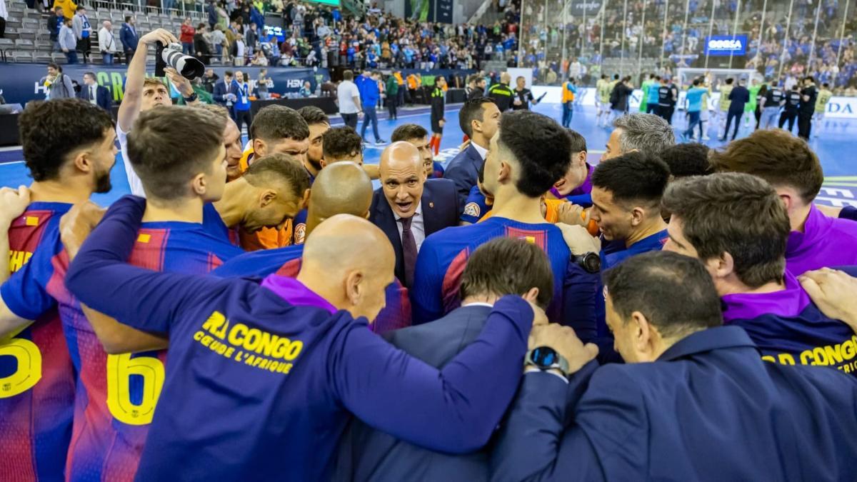 El Barça, una piña en torno a Javi Rodríguez