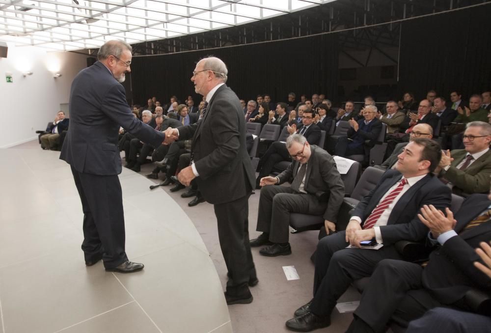 Conferencia de Andrés García Reche en el Club Mercantil