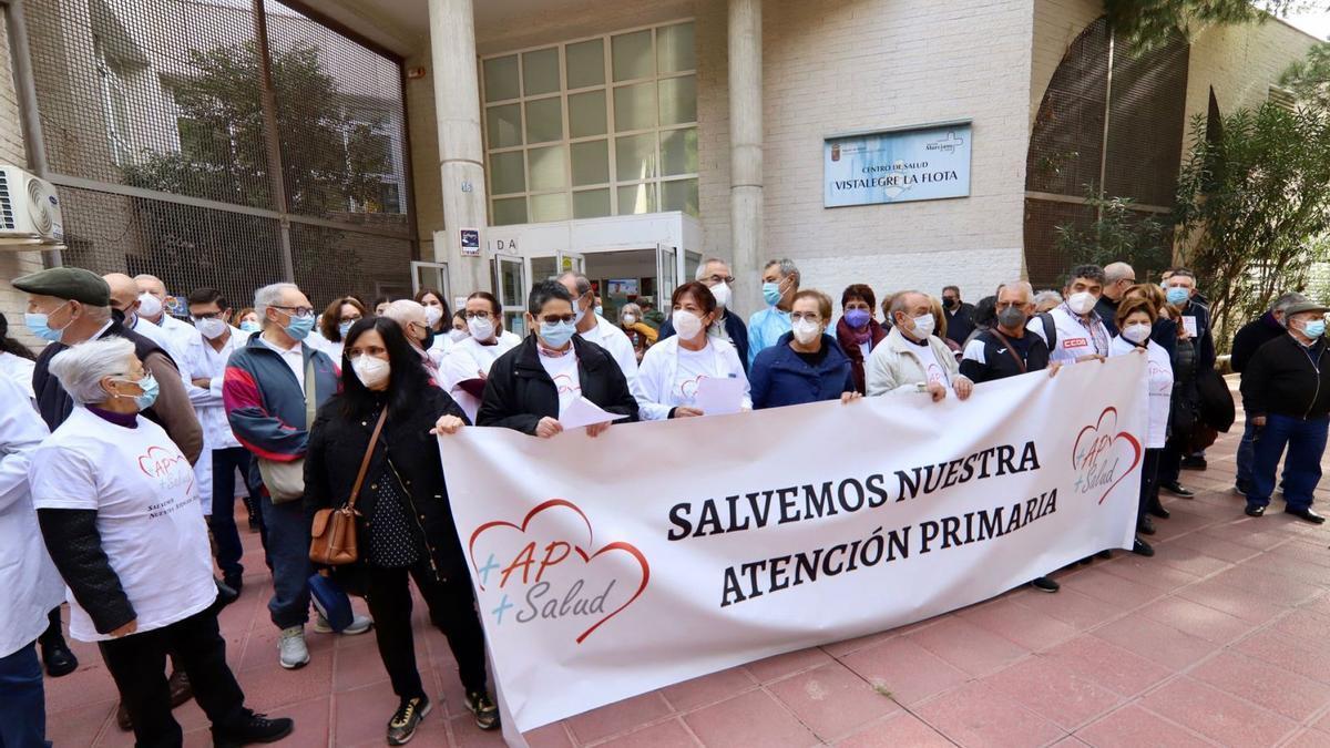 Imagen de una protesta de la Marea Blanca en Murcia.