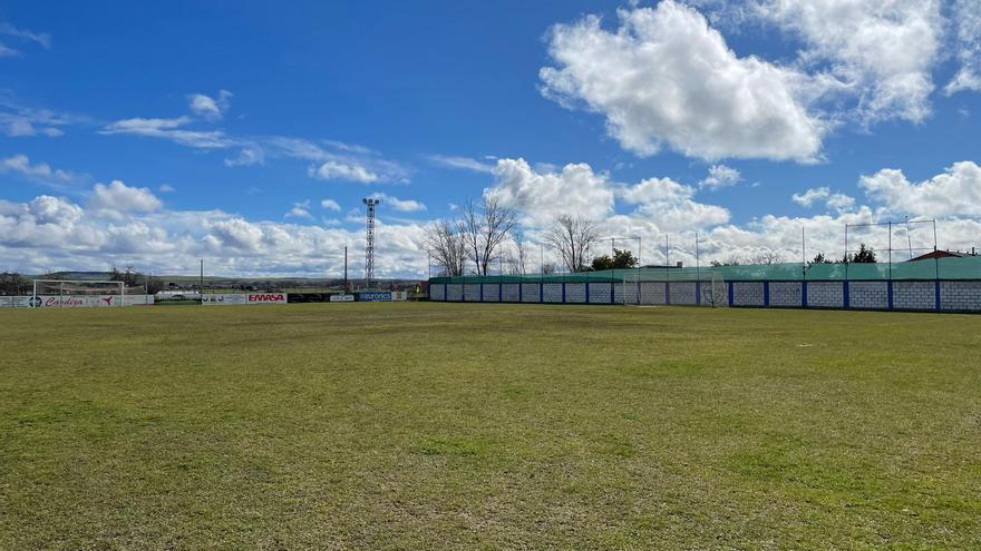 El Zamora &quot;B&quot; recupera hoy el duelo del pasado sábado