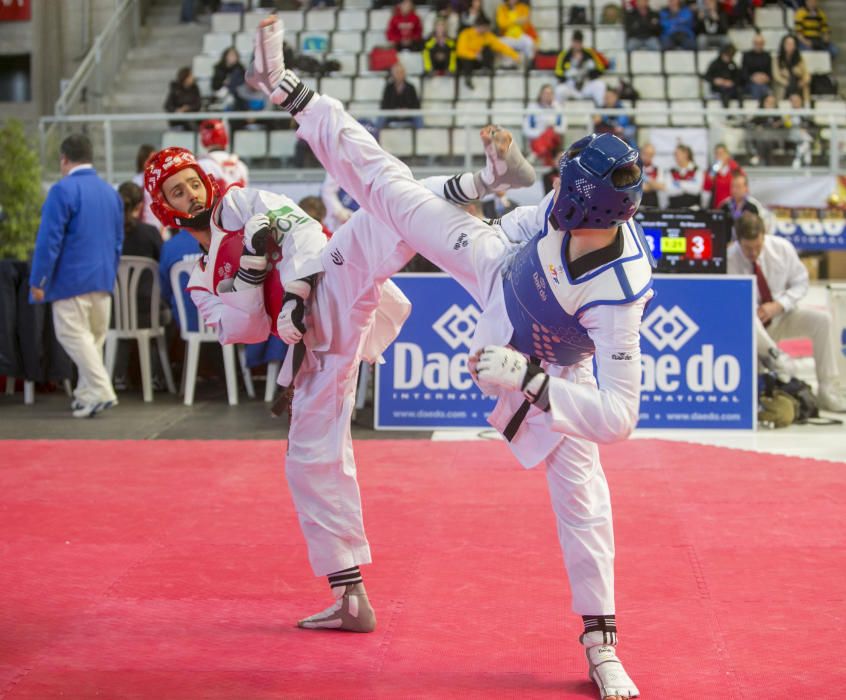 450 luchadores de élite en el cierre del Open