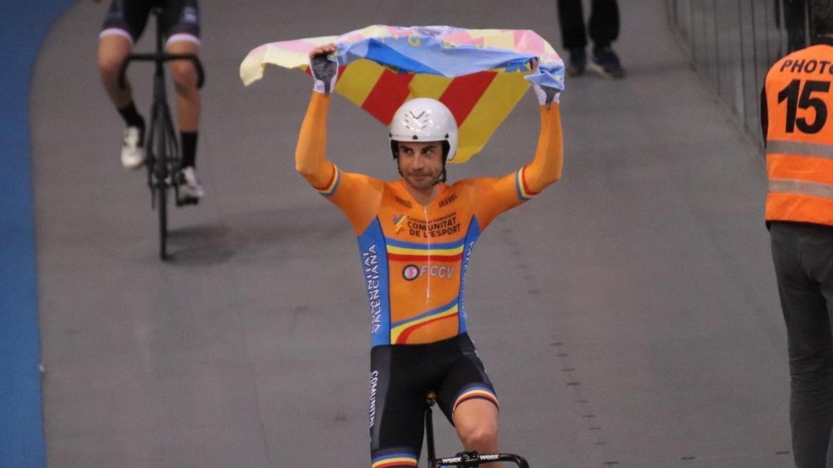 Sebastián Mora, campeón de España de omnium.