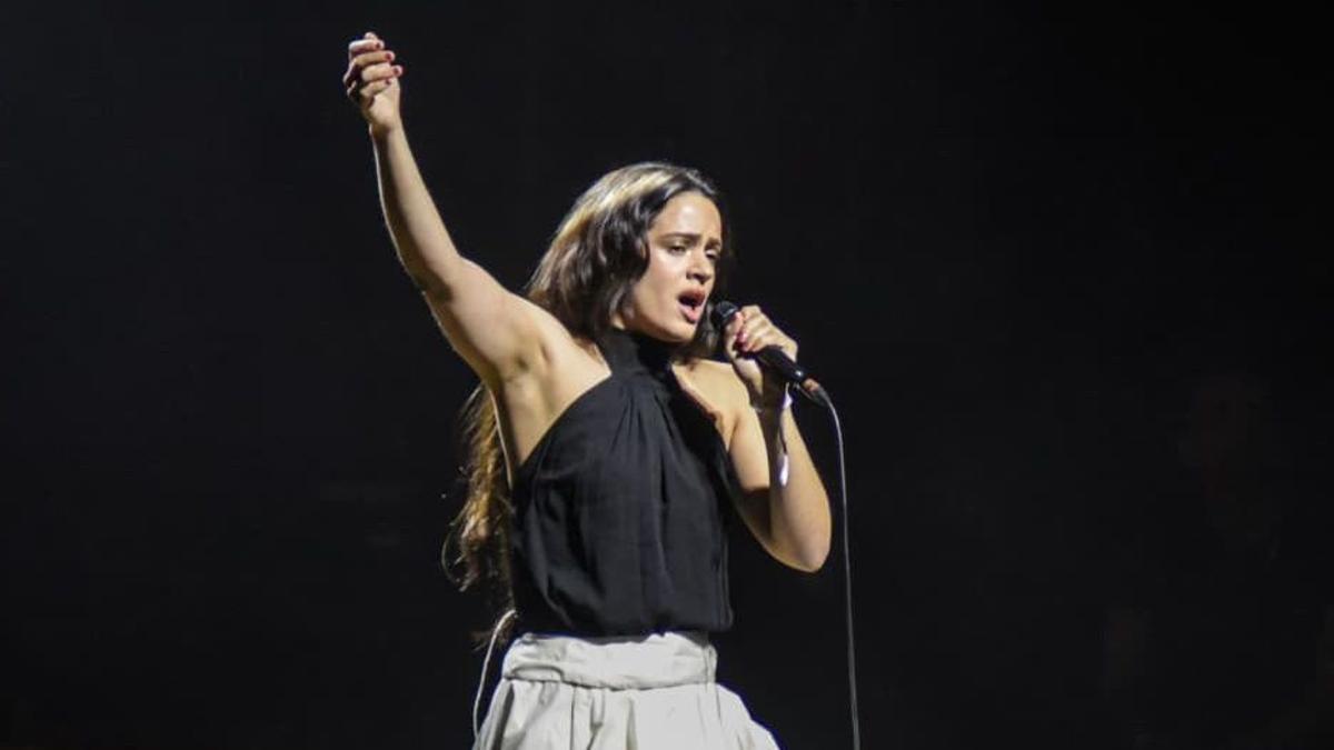 Rosalía actúa por sorpresa en el Concert-Manifest x Palestina en el Palau Sant Jordi de Barcelona